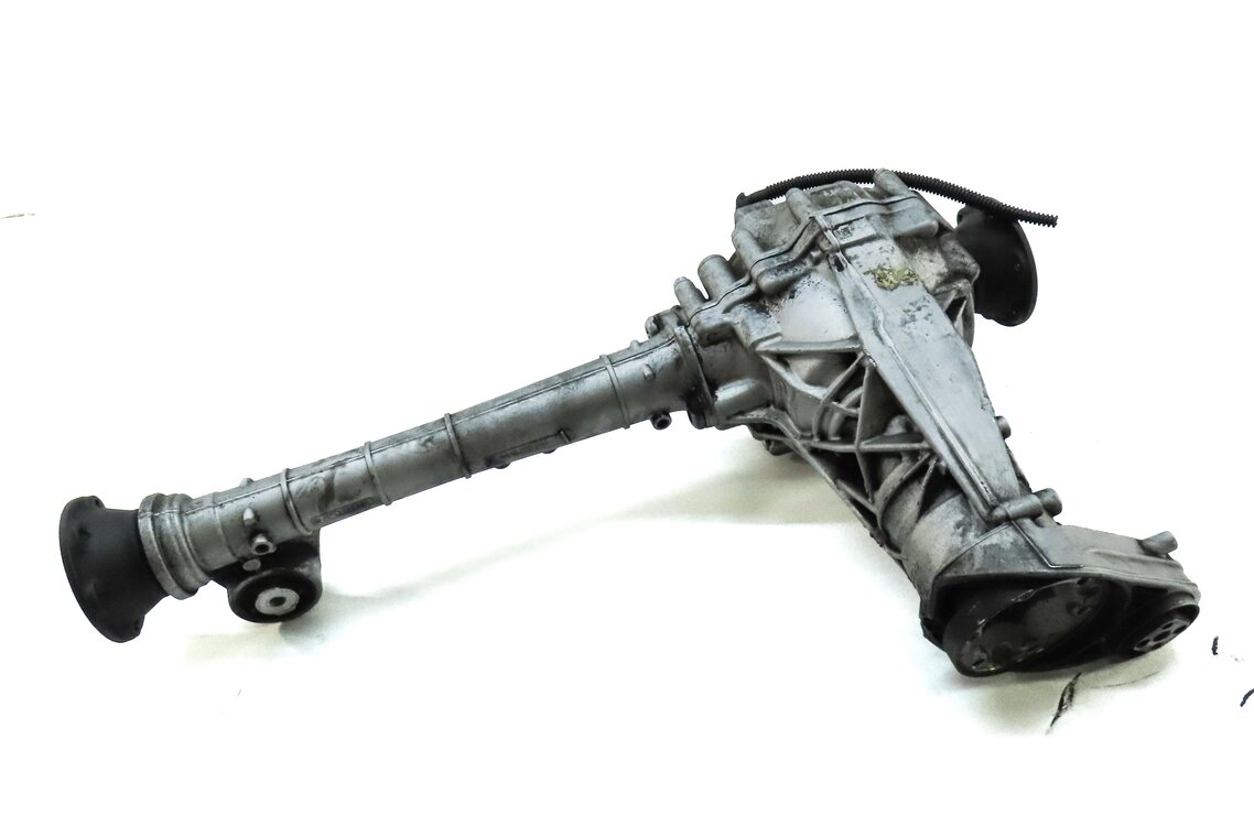 2009-2010 VW TOUAREG / AUDI Q7 (4L) 3.0L - FRONT DIFFERENTIAL GEAR CARRIER