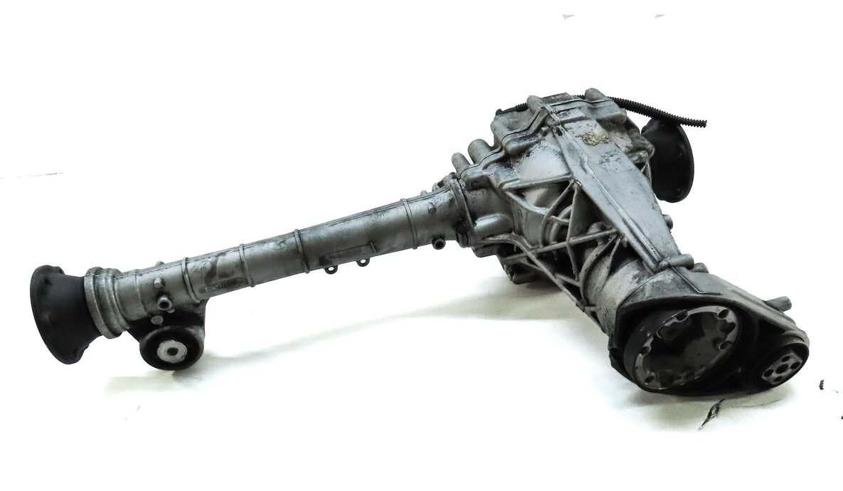 Thumbnail 2: 2009-2010 VW TOUAREG / AUDI Q7 (4L) 3.0L - FRONT DIFFERENTIAL GEAR CARRIER
