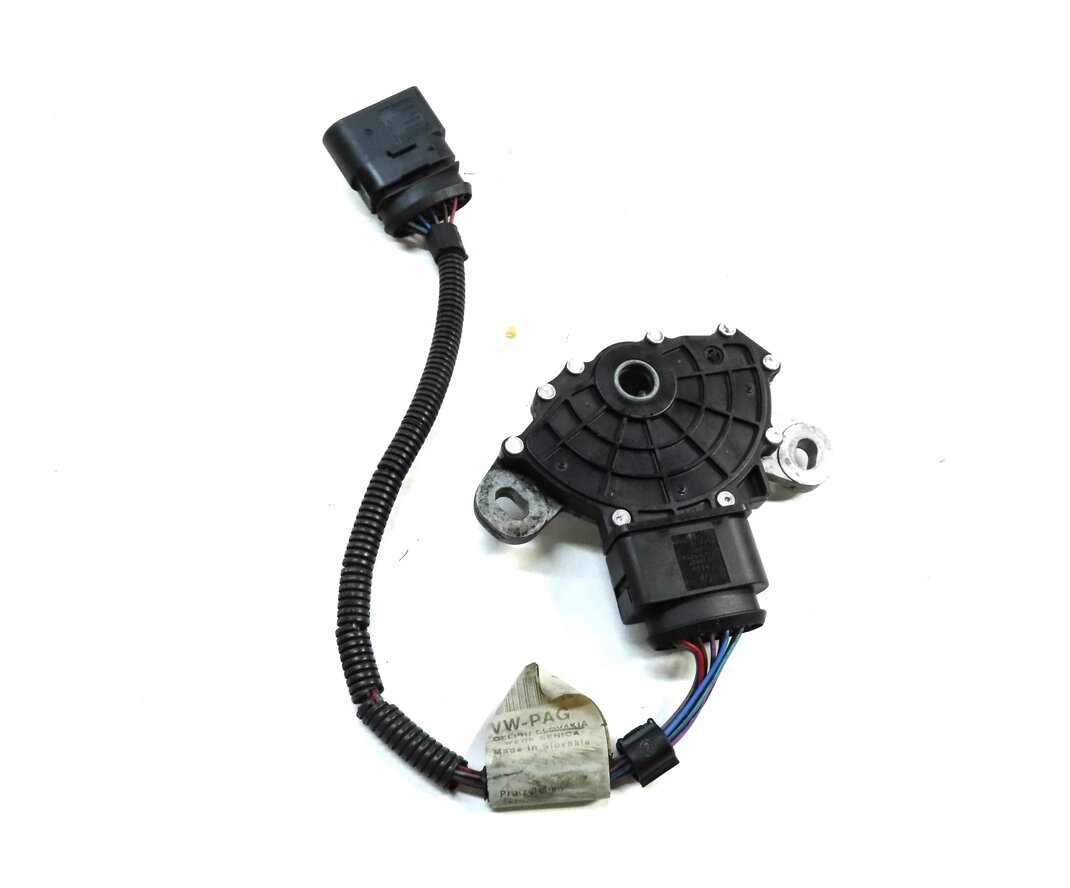 Thumbnail 3: 2010 AUDI Q7 (4L) 3.0L TDI DIESEL AUTO TRANSMISSION NEUTRAL SAFETY RANGE SWITCH
