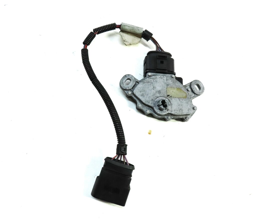 Thumbnail 4: 2010 AUDI Q7 (4L) 3.0L TDI DIESEL AUTO TRANSMISSION NEUTRAL SAFETY RANGE SWITCH