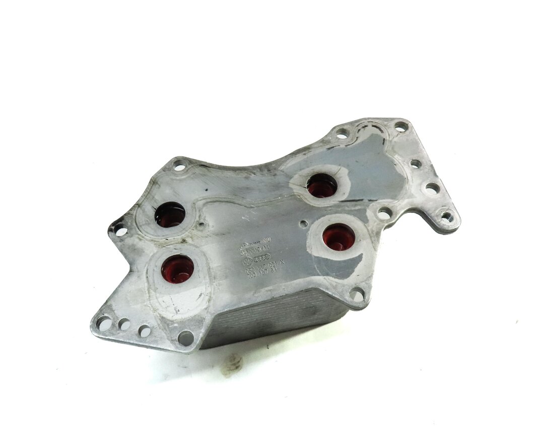Thumbnail 1: 09-12 VW TOUAREG AUDI Q7 (4L) 3.0L TDI DIESEL ENGINE OIL COOLER