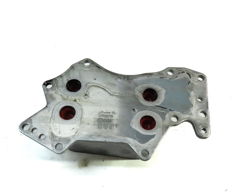 Thumbnail 2: 09-12 VW TOUAREG AUDI Q7 (4L) 3.0L TDI DIESEL ENGINE OIL COOLER