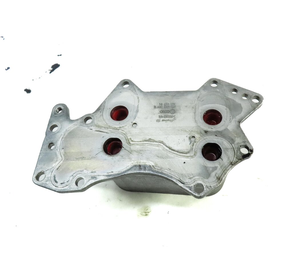 Thumbnail 3: 09-12 VW TOUAREG AUDI Q7 (4L) 3.0L TDI DIESEL ENGINE OIL COOLER