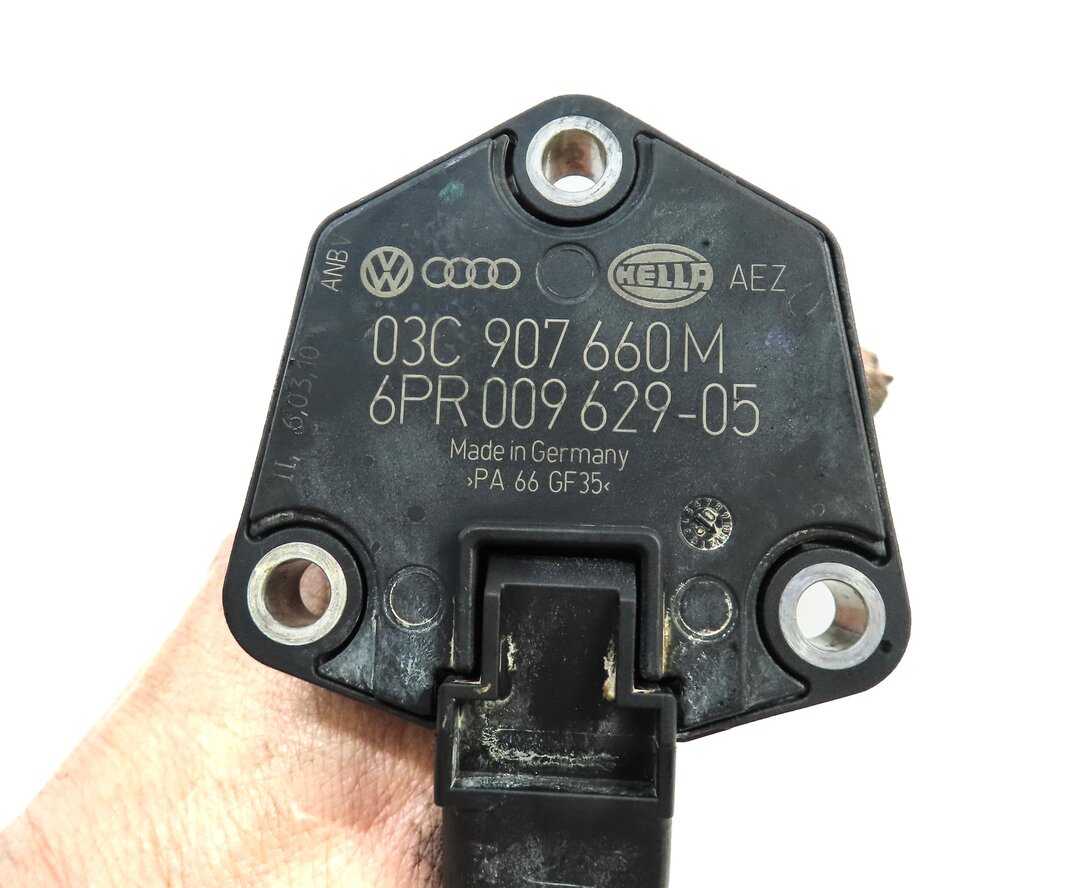 Thumbnail 5: 2010 AUDI Q7 (4L) 3.0L TDI DIESEL ENGINE OIL LEVEL SENSOR FLUID LEVEL SENDER