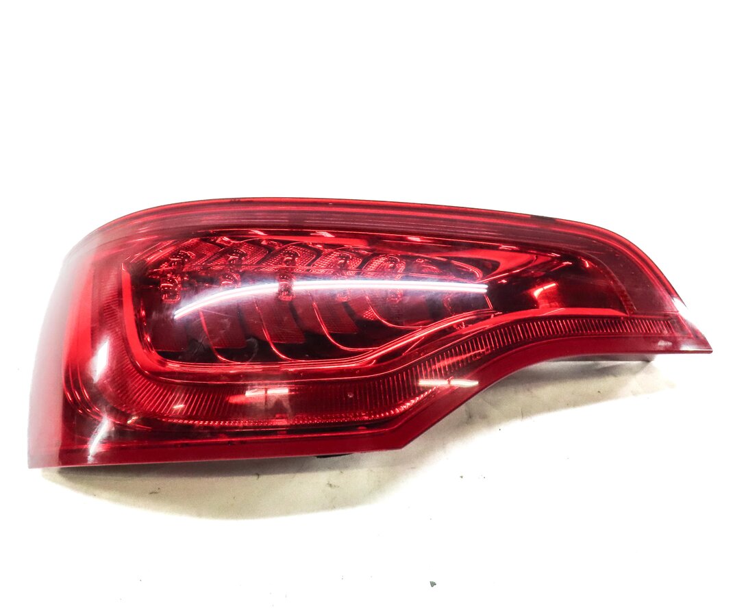 Thumbnail 3: 2010-2015 AUDI Q7 (4L) REAR LEFT DRIVER TAILLIGHT BRAKE LIGHT LAMP (LED)