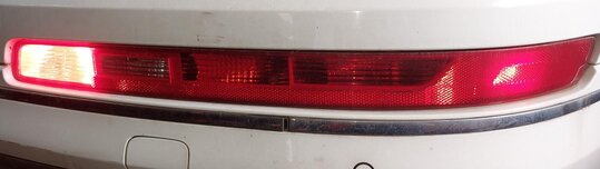 Thumbnail 2: 2007-2015 AUDI Q7 (4L) REAR RIGHT PASSENGER BUMPER LOWER TAILLIGHT LIGHT LAMP