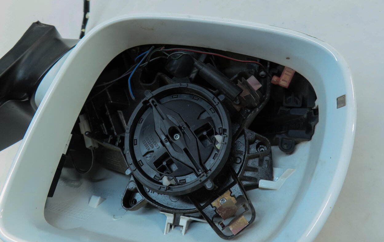 Thumbnail 8: 10-12 AUDI Q7 (4L) LEFT P-FOLD HEATED AUTODIM MEMORY DOOR MIRROR (IBIS WHITE)