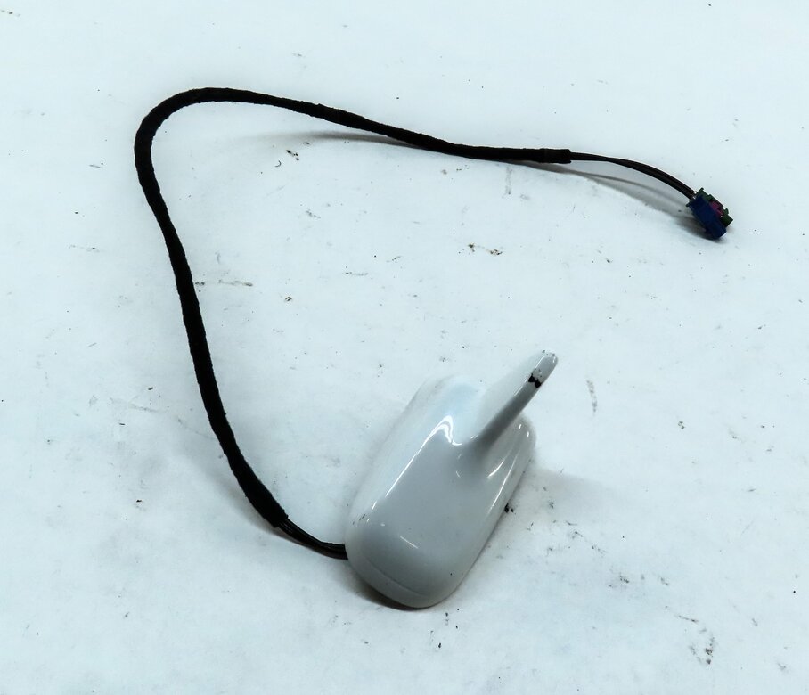 2010-2011 AUDI Q7 (4L) RADIO STEREO GPS NAVIGATION ANTENNA (IBIS WHITE T9)