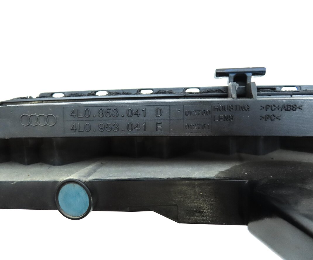 Thumbnail 6: 2010-2015 AUDI Q7 (4L) LEFT FRONT DRIVER TURN SIGNAL LED MARKER LIGHT LAMP