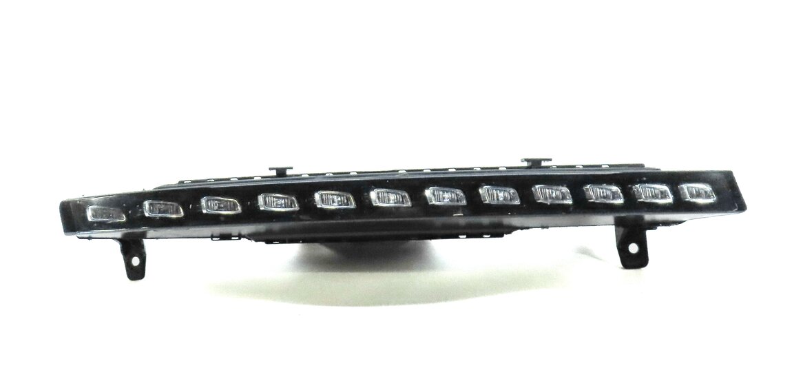 Thumbnail 2: 2010-2015 AUDI Q7 (4L) RIGHT FRONT PASSENGER TURN SIGNAL LED MARKER LIGHT LAMP