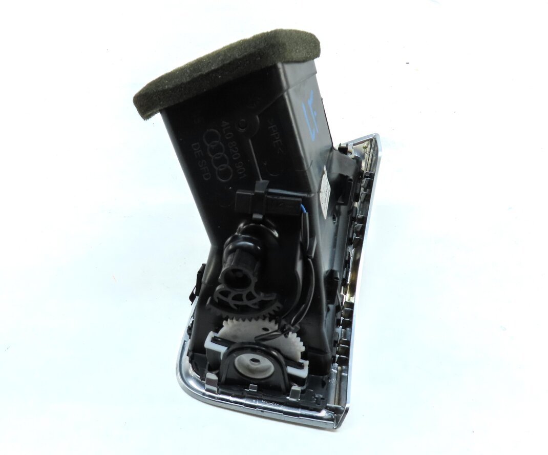 Thumbnail 4: 2010 AUDI Q7 (4L) FRONT LEFT DRIVER OUTER DASH HEATER A/C AIR VENT