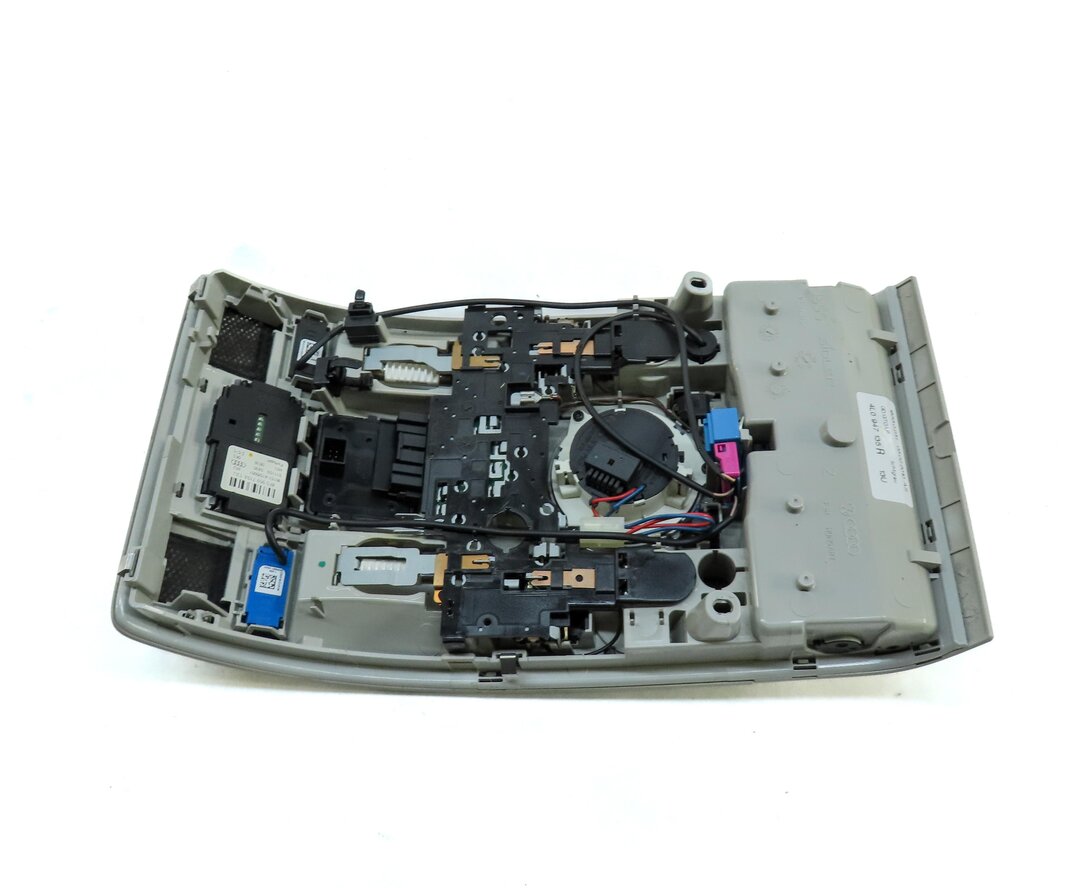 Thumbnail 6: 2010 AUDI Q7 (4L) FRONT DOMELIGHT MAP READING COURTESY DOME LIGHT LAMP (GRAY)