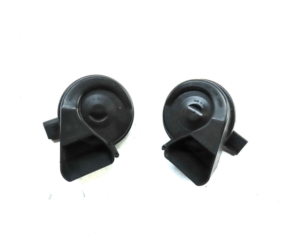 Thumbnail 2: 2007-2015 AUDI Q7 R8 (4L 4S) HIGH & LOW TONE SAFETY HORN SET-2