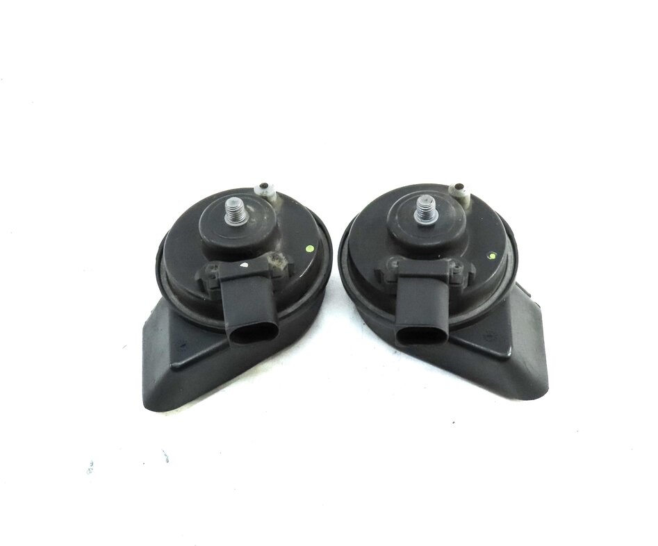 Thumbnail 4: 2007-2015 AUDI Q7 R8 (4L 4S) HIGH & LOW TONE SAFETY HORN SET-2