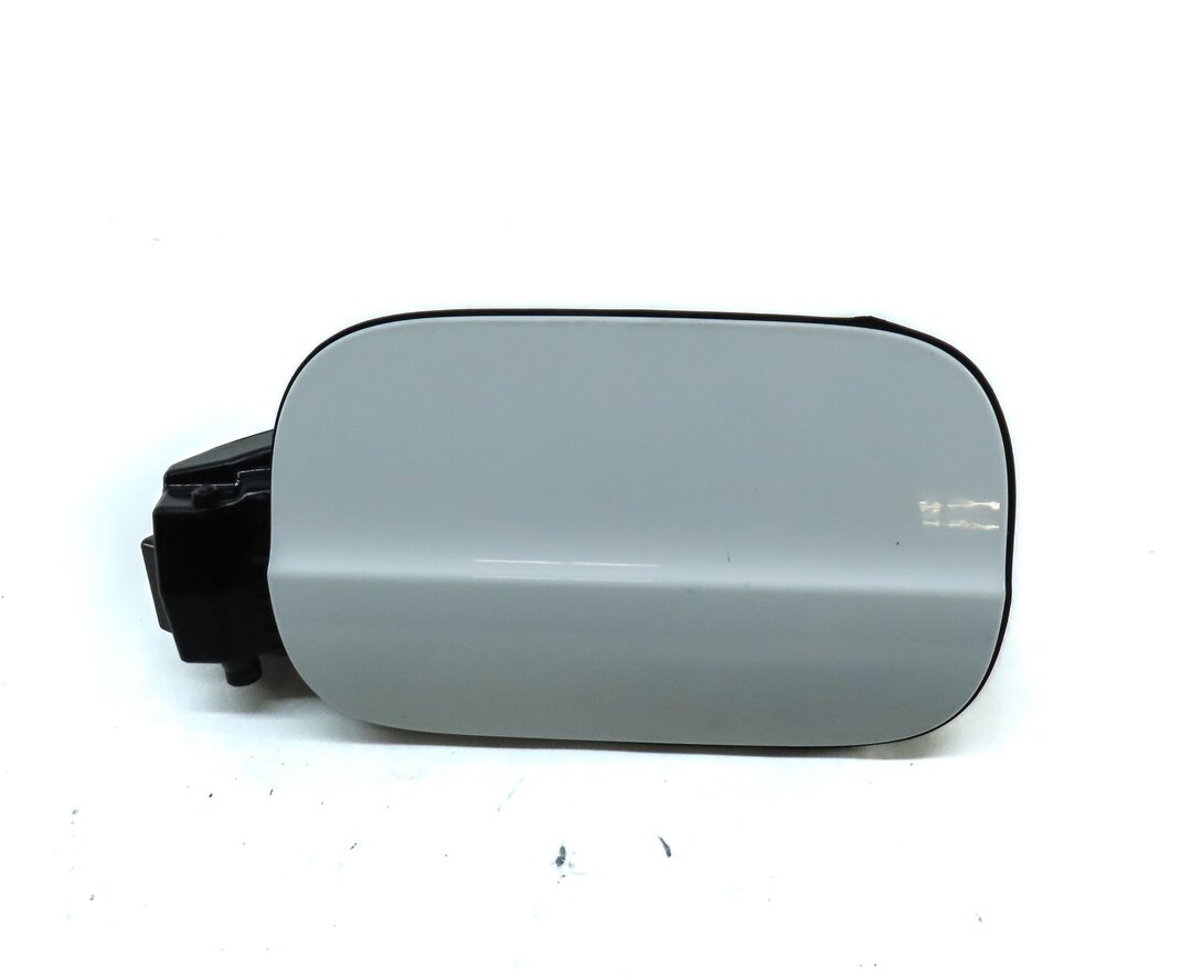 Thumbnail 2: 2010-2015 AUDI Q7 (4L) FUEL TANK DOOR LID COVER TRIM w/ HOUSING (IBIS WHITE T9)