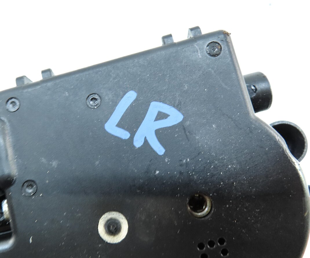 Thumbnail 6: 2007-2014 AUDI Q7 (4L) SUNROOF MOTOR SUN ROOF SUNSHADE SHADE WINDOW MOTOR