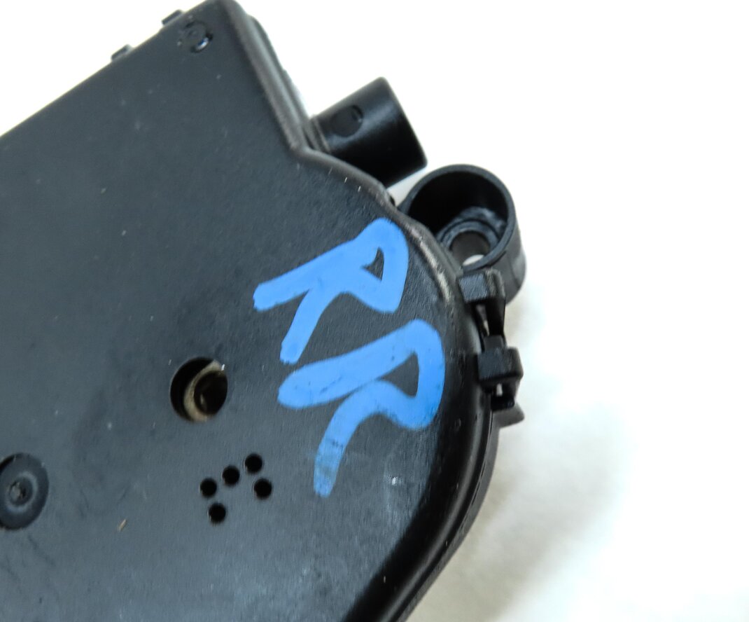 Thumbnail 6: 2007-2014 AUDI Q7 (4L) SUNROOF MOTOR SUN ROOF SUNSHADE SHADE WINDOW MOTOR
