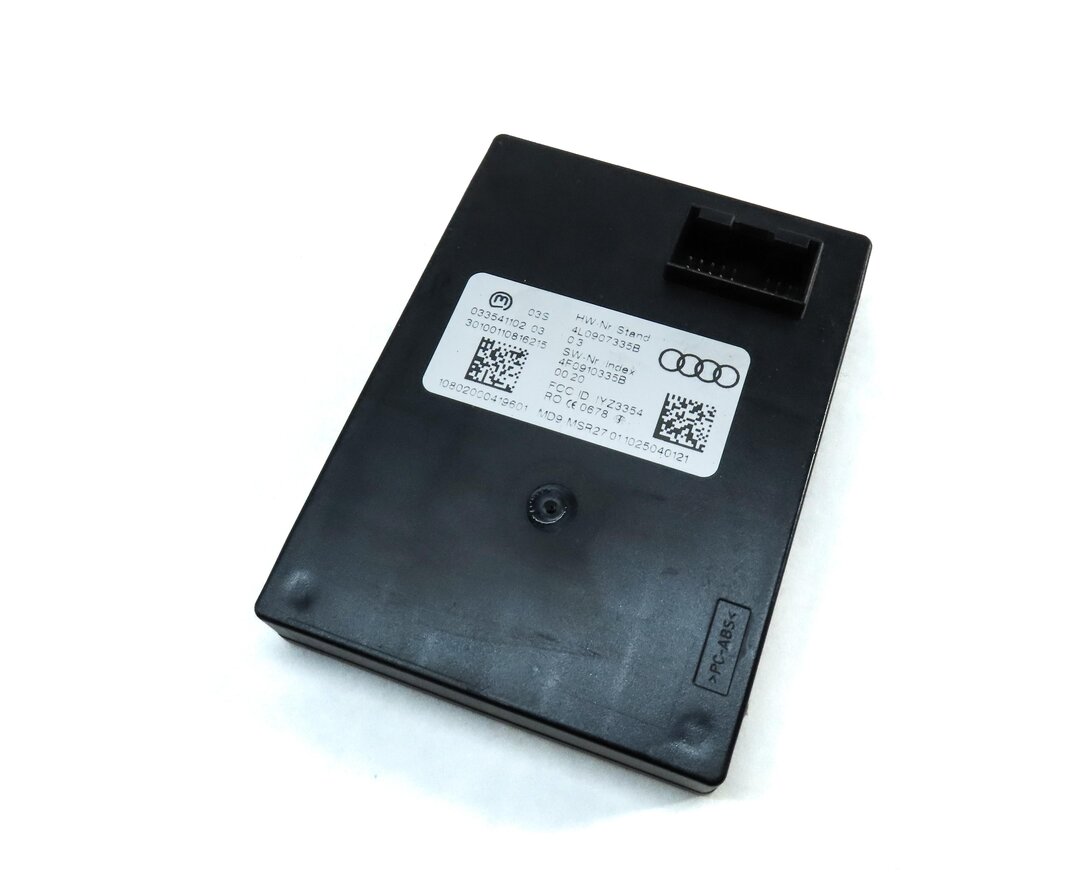 Thumbnail 5: 2010 AUDI Q7 (4L) 3.0L CATA TDI DIESEL ENGINE ECM BCM IMMOBILIZER MODULE KEY SET