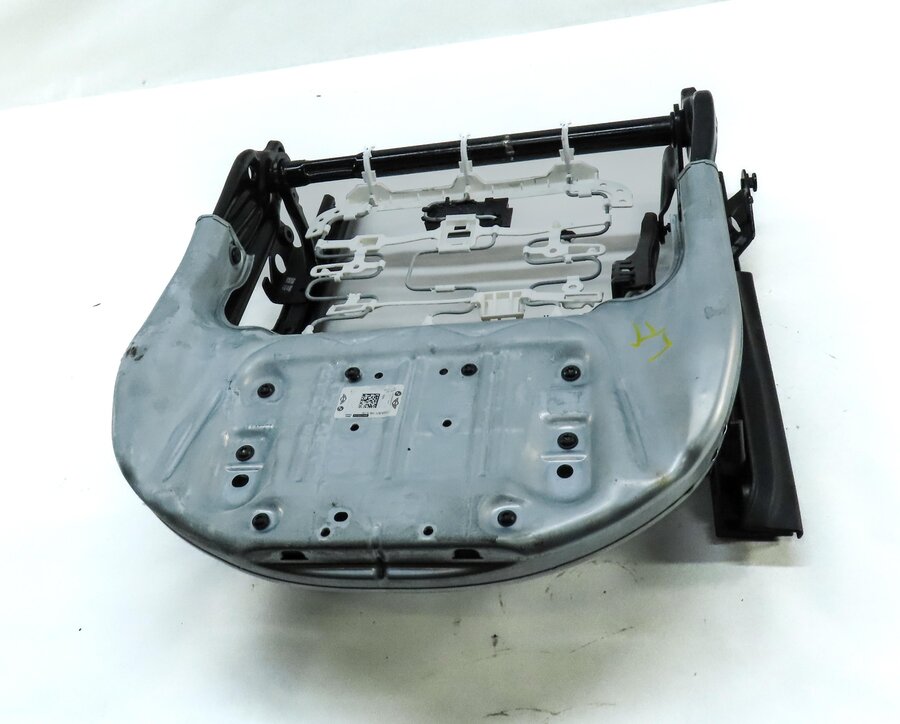 Thumbnail 2: 2016-2019 BMW X1 (F48) FRONT LEFT DRIVER STANDARD SEAT TRACK w/ ADJUST MOTORS