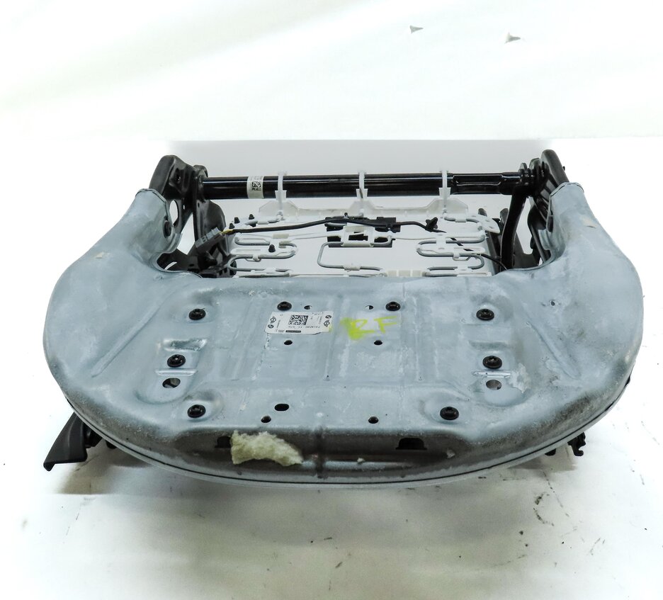 Thumbnail 3: 16-19 BMW X1 (F48) FRONT RIGHT STANDARD PASSENGER SEAT TRACK w/ ADJUST MOTORS