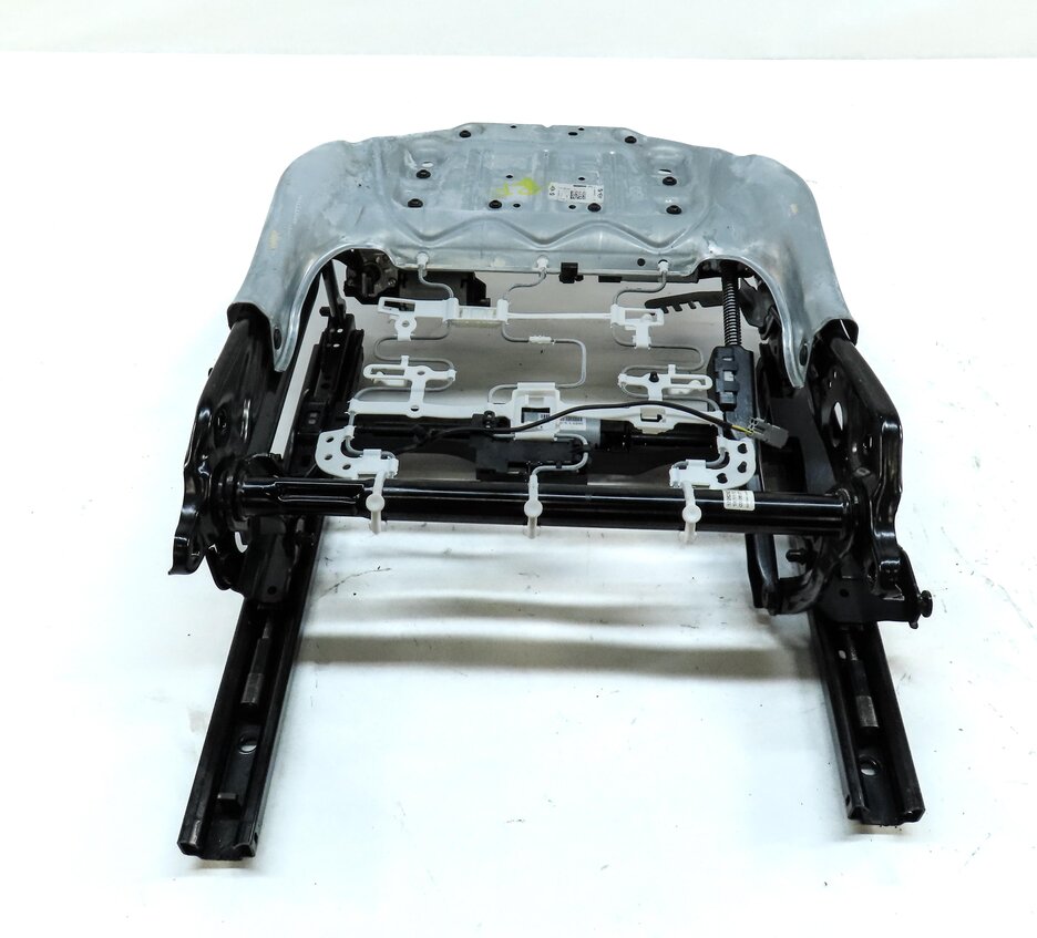 Thumbnail 4: 16-19 BMW X1 (F48) FRONT RIGHT STANDARD PASSENGER SEAT TRACK w/ ADJUST MOTORS