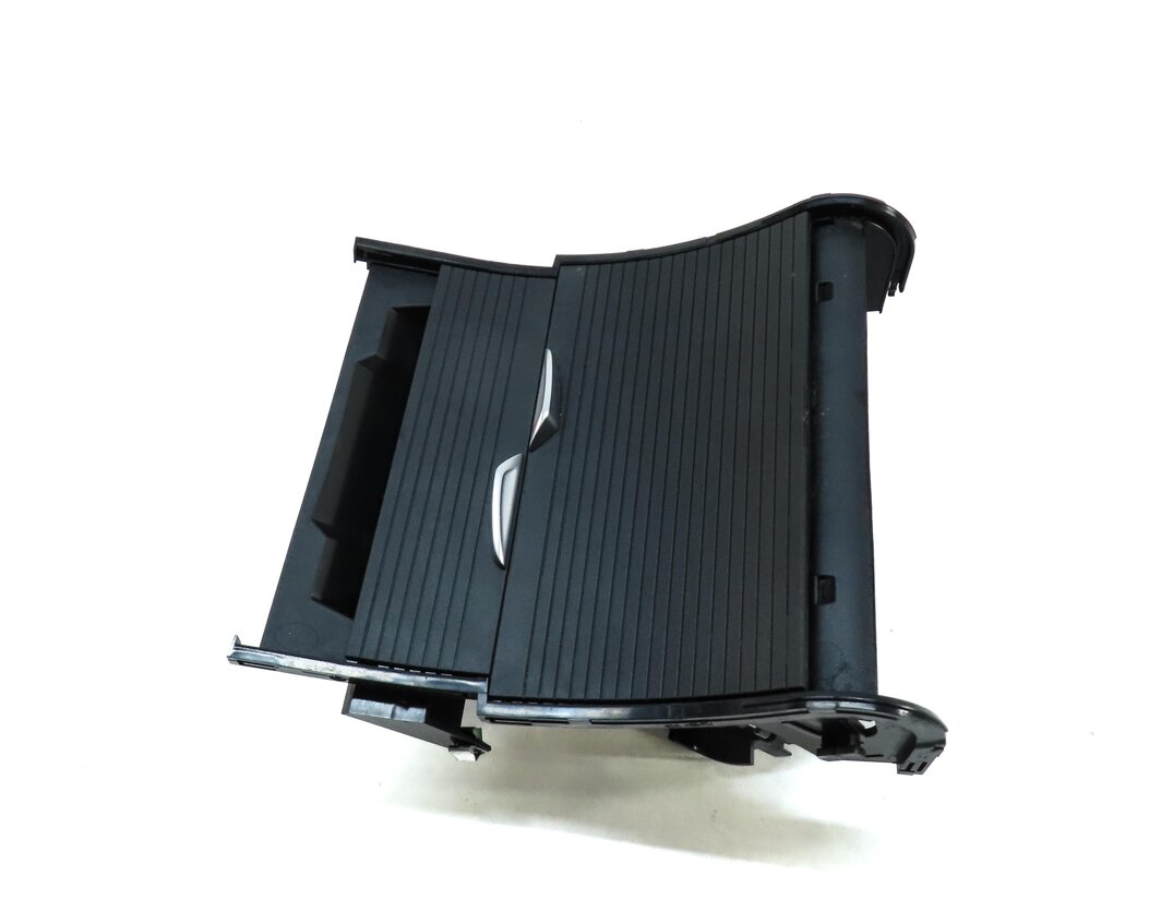 Thumbnail 3: 2016 BMW X1 (F48) FRONT CENTER CONSOLE CUPHOLDER CUP HOLDER (BLACK)