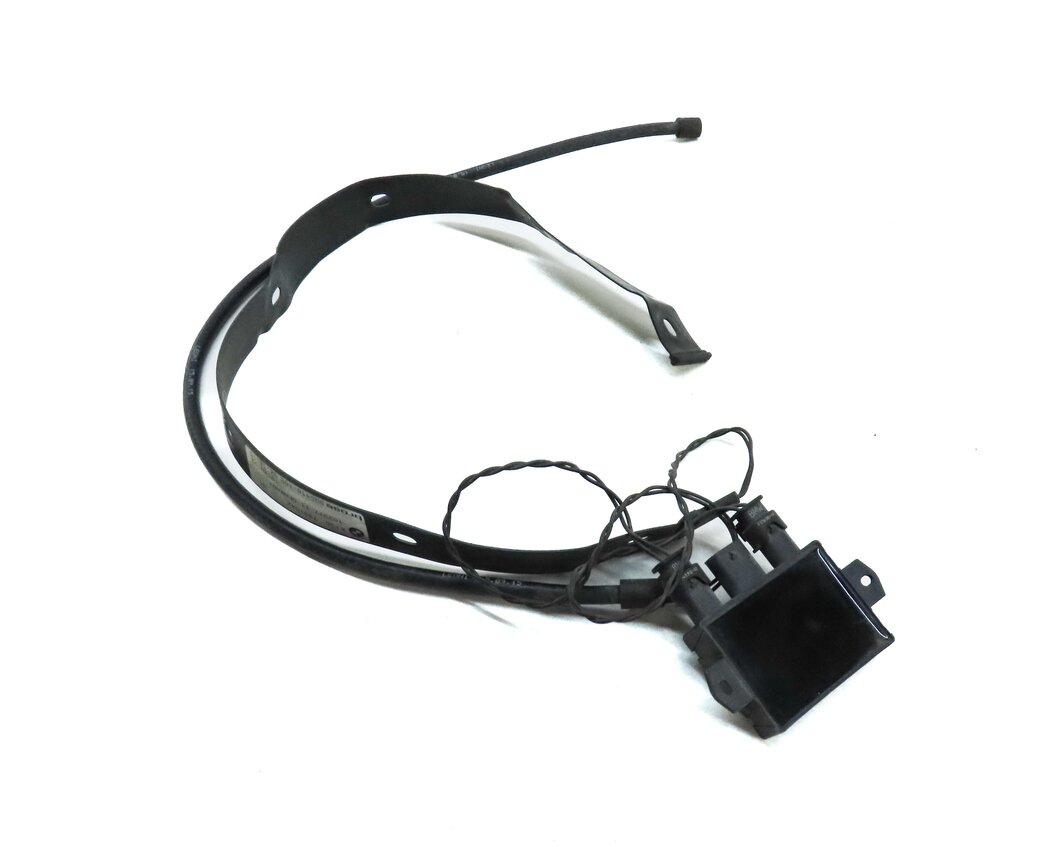 2016 BMW X1 (F48) REAR TRUNK KICK PANEL SMART OPENER MODULE w/ ANTENNA SENSOR