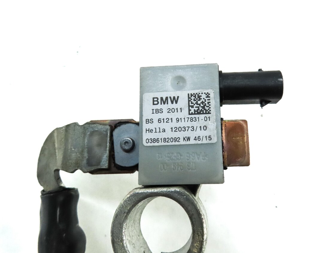 Thumbnail 4: 2016 BMW X1 (F48) NEGATIVE BATTERY CABLE & INTELLIGENT BATTERY SYSTEM IBS MODULE