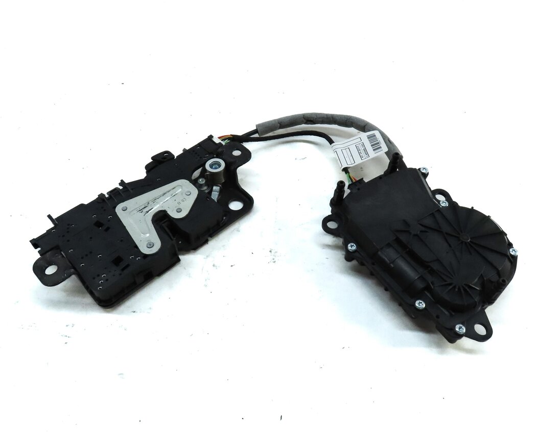 Thumbnail 3: 2016 BMW X1 (F48) REAR TRUNK HATCH LOCK LATCH ACTUATOR w/ SOFT CLOSE MOTOR