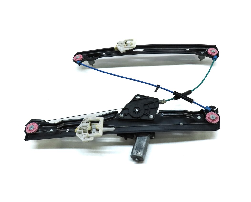 Thumbnail 2: 2016-2021 BMW X1 (F48) RIGHT FRONT PASSENGER DOOR WINDOW REGULATOR w/ MOTOR