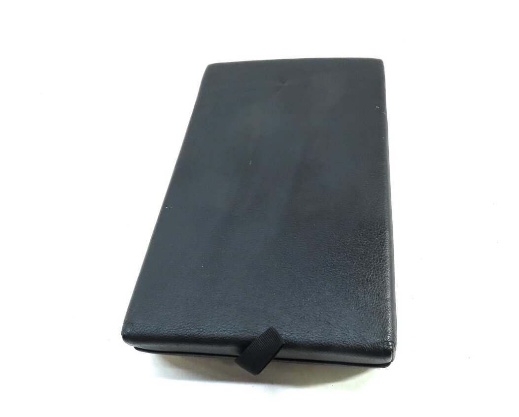 Thumbnail 2: 2016 BMW X1 (F48) REAR SEAT ARMREST ARM REST CUPHOLDER (BLACK DAKOTA LEATHER)
