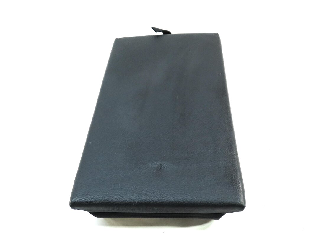 Thumbnail 3: 2016 BMW X1 (F48) REAR SEAT ARMREST ARM REST CUPHOLDER (BLACK DAKOTA LEATHER)