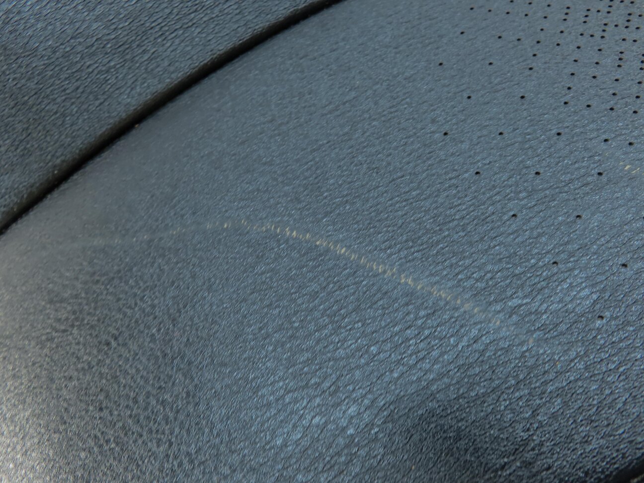 Thumbnail 6: 2016 BMW X1 F48 FRONT RIGHT UPPER STANDARD HEATED SEAT CUSHION BLACK PERFORATED