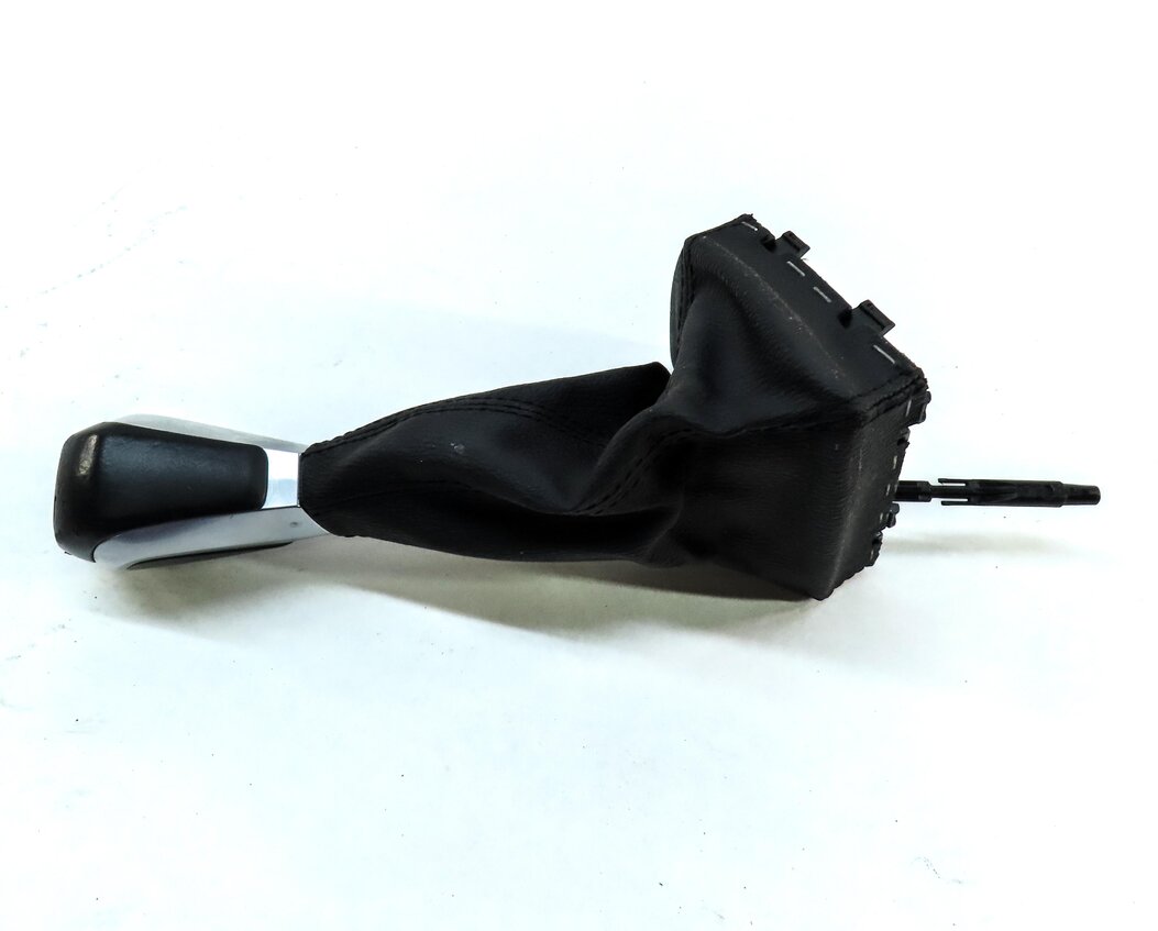 Thumbnail 6: 2016 BMW X1 (F48) AUTO AUTOMATIC SHIFT SHIFTER KNOB & BOOT 61319391197