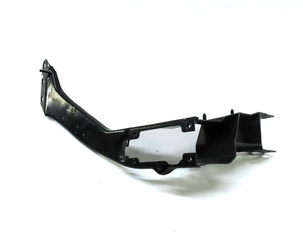 Thumbnail 5: 2016 BMW X1 (F48) FRONT LEFT DRIVER HEADLIGHT SUPPORT MOUNT BRACKET (BLACK)