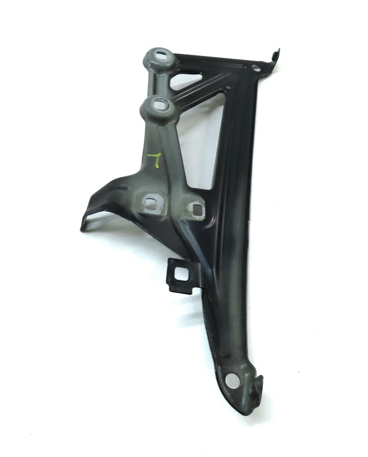Thumbnail 3: 2016 BMW X1 (F48) FRONT LEFT DRIVER FENDER MOUNT BRACKET (BLACK SAPPHIRE)