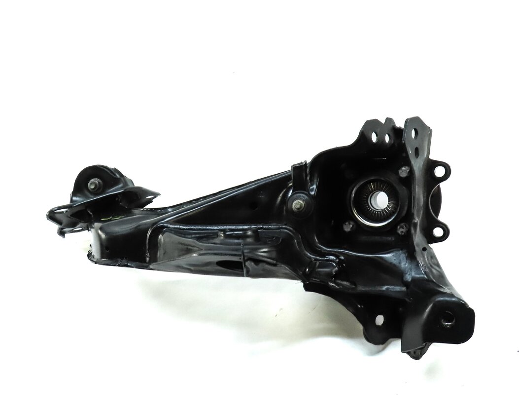 Thumbnail 2: 16-21 CLUBMAN COUNTRYMAN / BMW 228i 235i X1 X2 - RIGHT REAR TRAILING ARM KNUCKLE