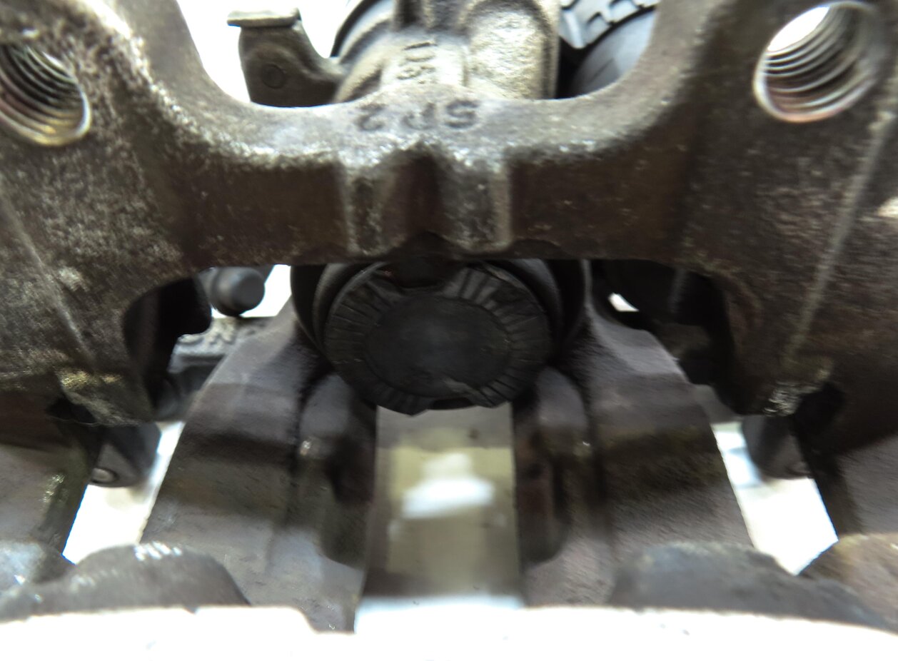 Thumbnail 6: 2016-2021 MINI COUNTRYMAN BMW X1 X2 228i (F39 F45 F48) RIGHT REAR BRAKE CALIPER