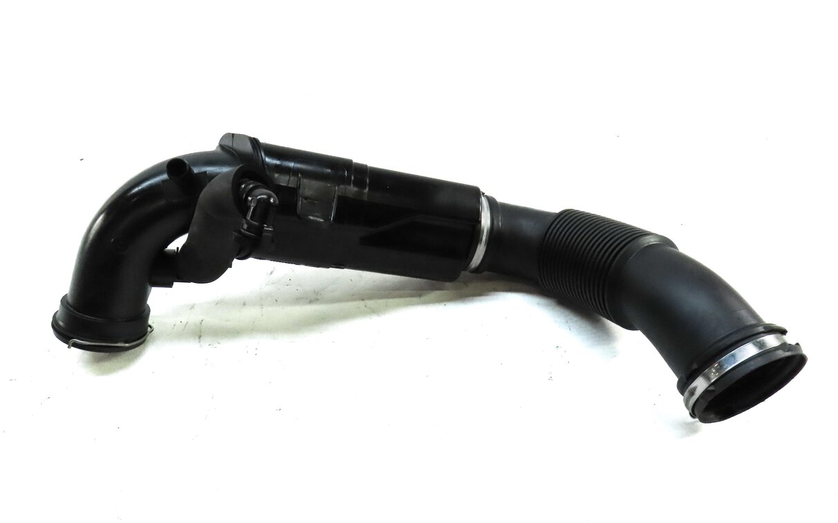 Thumbnail 6: 2016 BMW X1 (F48) 2.0L TURBO B46 ENGINE AIR INTAKE PIPE 13717619268