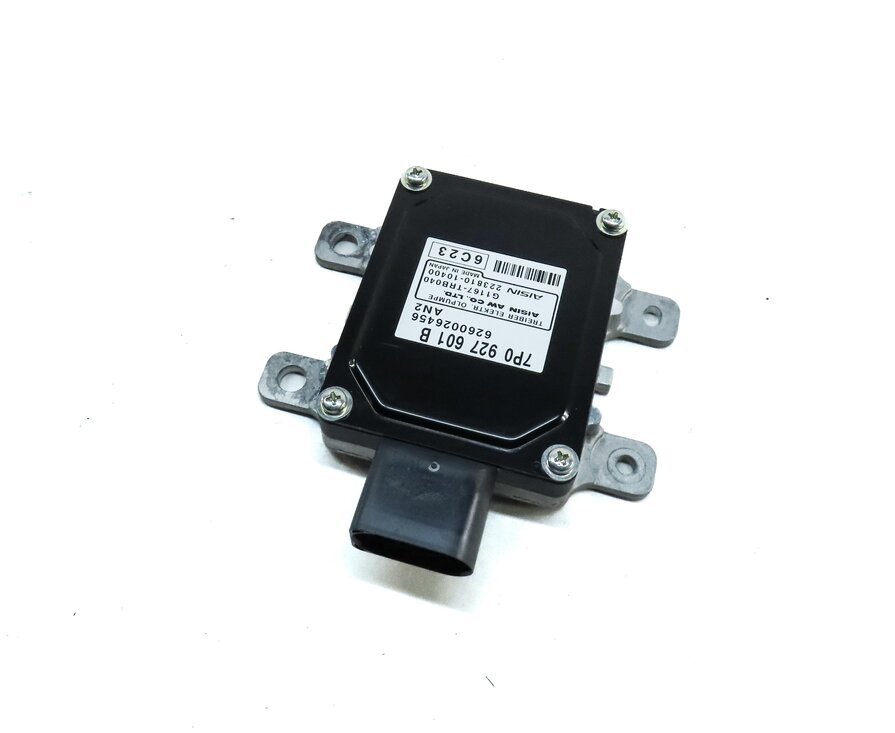2011 PORSCHE CAYENNE (958) 4.8L NON-TURBO ENGINE OIL PUMP CONTROL MODULE