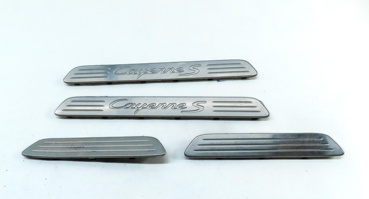 Thumbnail 2: 2011 PORSCHE CAYENNE (958) FRONT REAR LEFT RIGHT DOOR SILL TRIM SET 4 (SILVER)