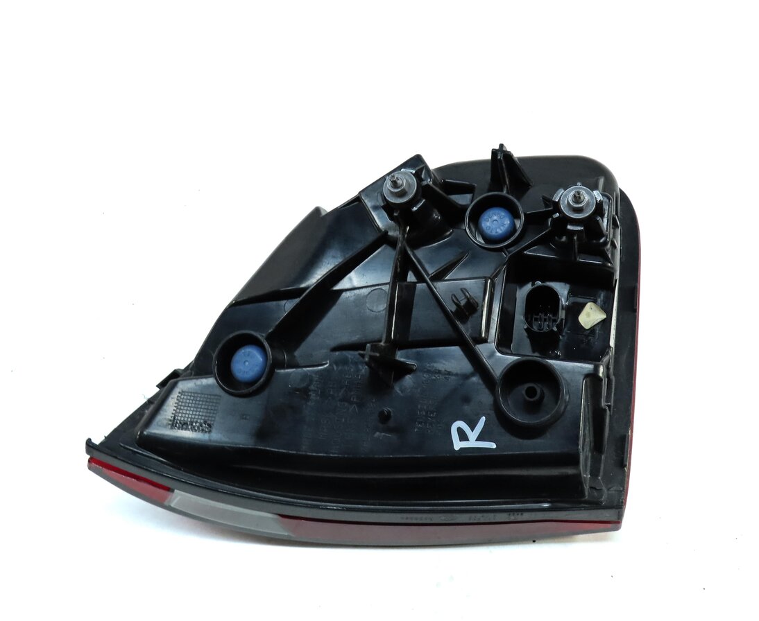 Thumbnail 5: 2011-2014 PORSCHE CAYENNE (958) RIGHT PASSENGER INNER TRUNK TAILLIGHT LIGHT LAMP