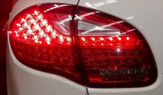 Thumbnail 2: 2011-2014 PORSCHE CAYENNE (958) LEFT DRIVER INNER TRUNK TAILLIGHT LIGHT LAMP