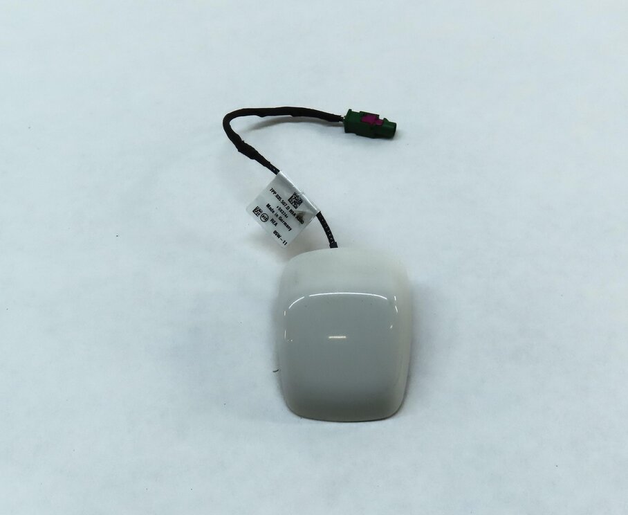 Thumbnail 2: 11-18 PORSCHE CAYENNE PANAMERA (958 970 G1) RADIO SHARK FIN ANTENNA (SAND WHITE)