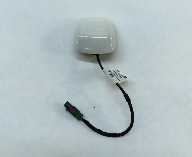 Thumbnail 4: 11-18 PORSCHE CAYENNE PANAMERA (958 970 G1) RADIO SHARK FIN ANTENNA (SAND WHITE)