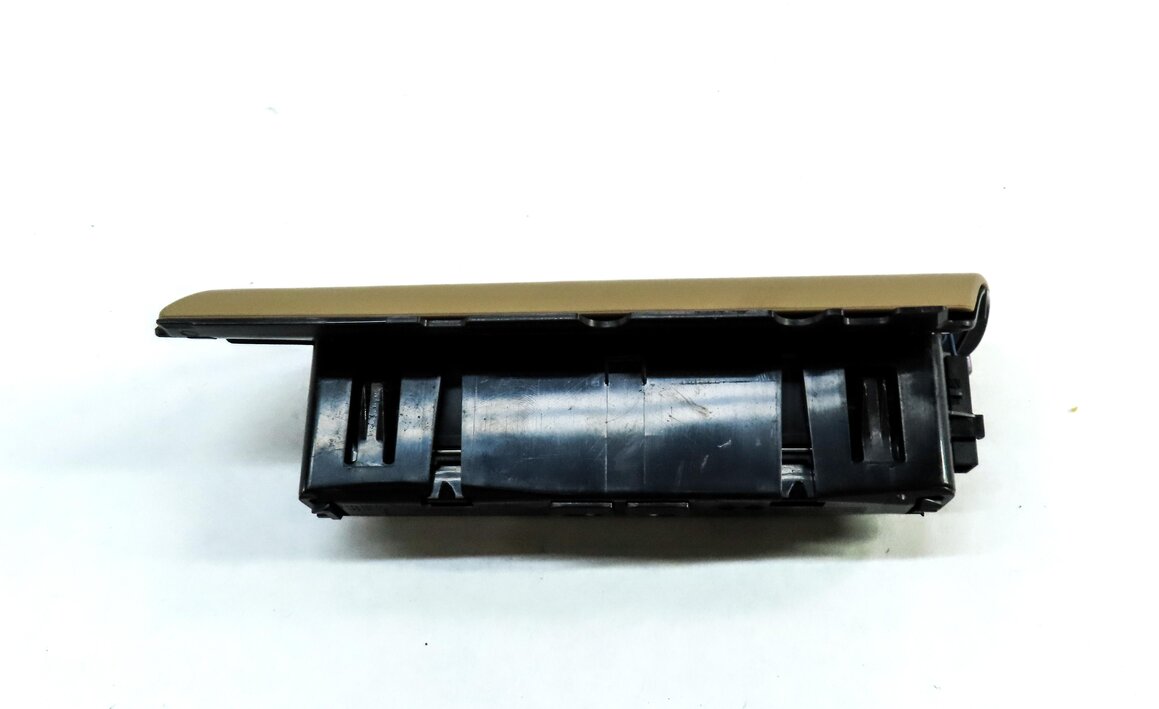 Thumbnail 3: 2011 PORSCHE CAYENNE (958) REAR LEFT DOOR SLIDE OUT CUBBY (BEIGE) 7P587951