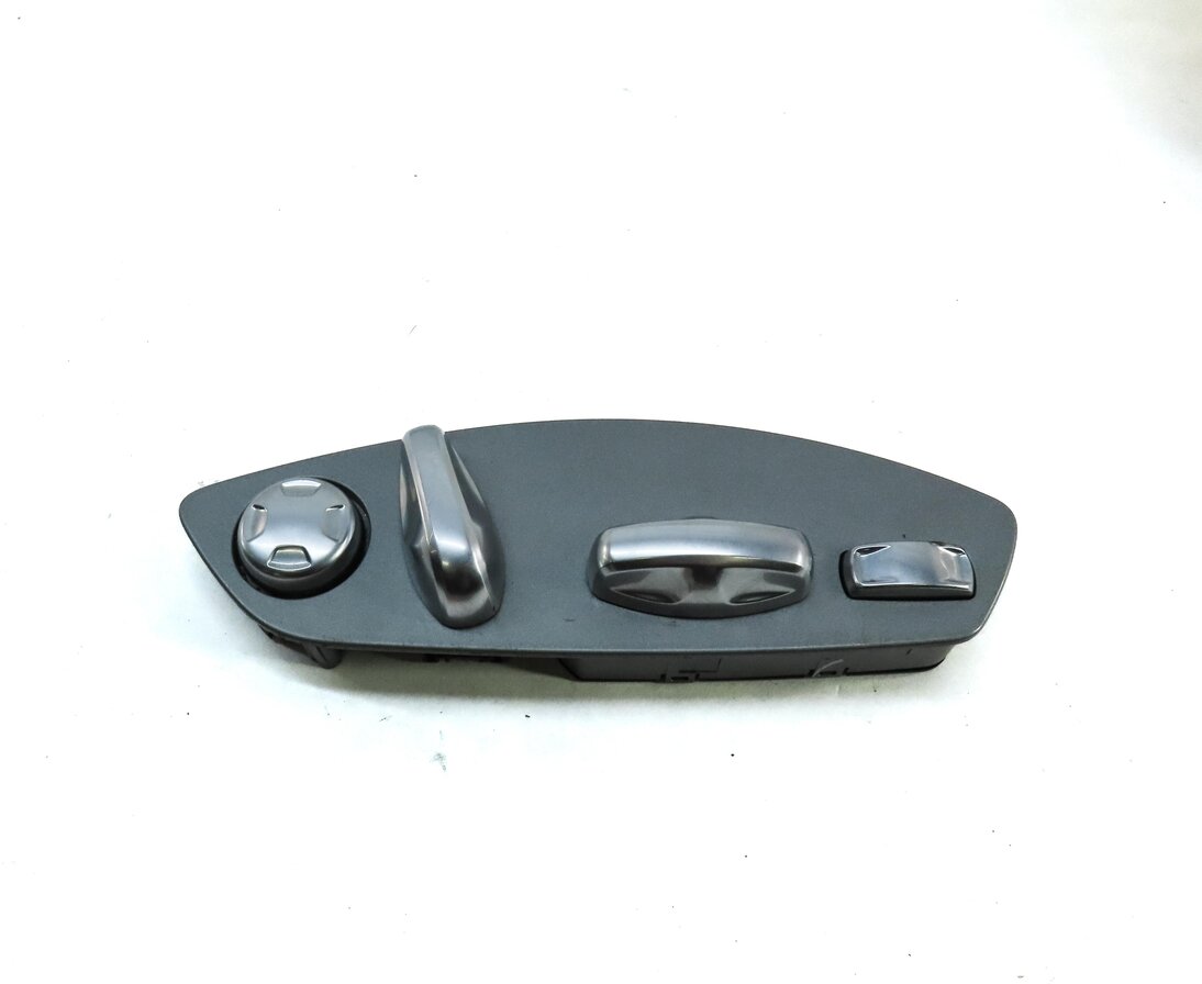Thumbnail 3: 2011 PORSCHE CAYENNE (958) FRONT RIGHT PASSENGER SEAT ADJUST SWITCH w/ LUMBAR