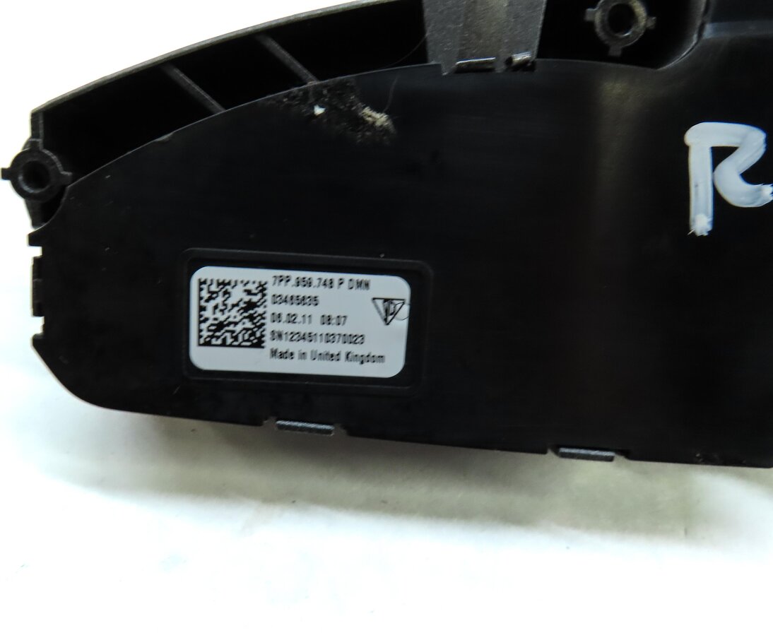 Thumbnail 5: 2011 PORSCHE CAYENNE (958) FRONT RIGHT PASSENGER SEAT ADJUST SWITCH w/ LUMBAR