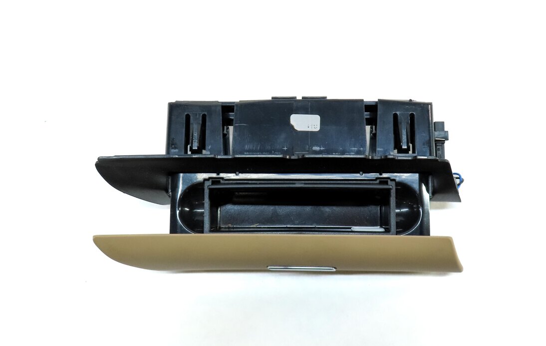 Thumbnail 6: 2011 PORSCHE CAYENNE (958) REAR RIGHT DOOR SLIDE OUT STORAGE CUBBY (BEIGE)