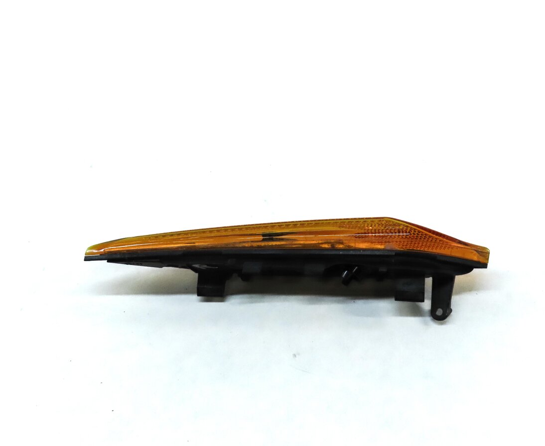 Thumbnail 3: 2011 PORSCHE CAYENNE (958) FRONT RIGHT PASSENGER MARKER LIGHT (ORANGE) 7P5949102